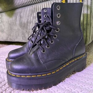 SOLD - Dr. Martens Jadon III Boots Pisa Leather